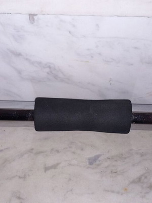 Pull-up bar like new