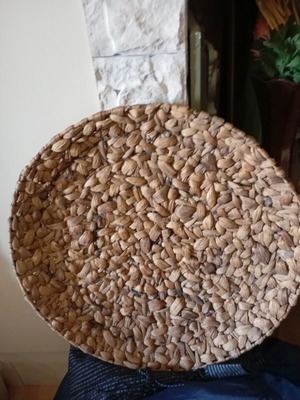 Woven plate like new, large, 51 cm diameter