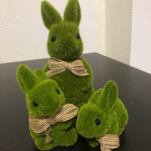 Rabbit decoration set new in excellent condition