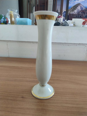 Fürstenberg porcelain vase like new, height 26.5 cm