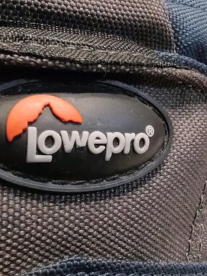 Lowepro camera bag like new for small cameras