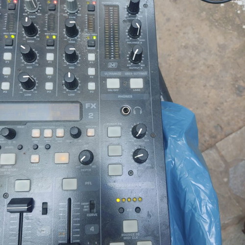 Behringer DDM4000 mixer used, functional