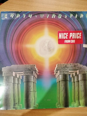 Earth Wind Fire vinyl in excellent condition