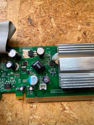 NVIDIA GeForce GT 7200 κάρτα γραφικών μεταχειρισμένη, βασική χρήση γραφείου