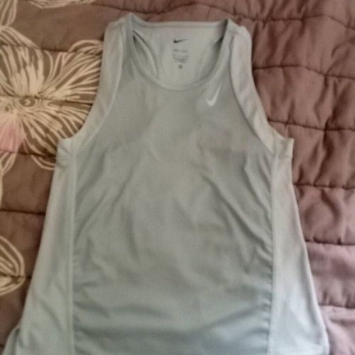 Nike gray running tank top used, size S