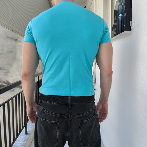 Uniqlo T-shirt XS turquoise like new