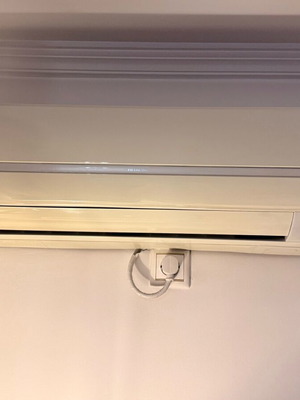 Κλιματιστικό Hitachi Inverter 9000 BTU μεταχειρισμένο, πλήρες