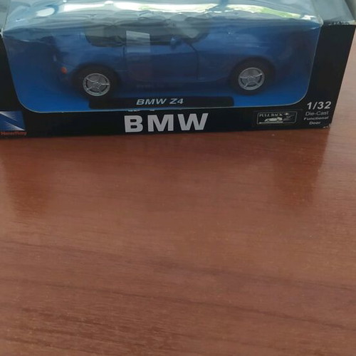 BMW Z4 1:32 new model by NEWRAY