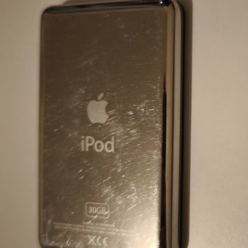 Apple iPod 5.5 30GB MP3 player