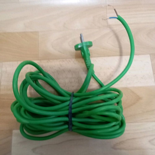 Electric wire 7 meters used with plug 2000 watt capacity
