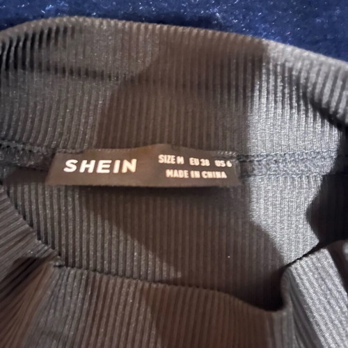 Shein black dress like new, size M