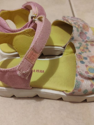 Agatha Ruiz de la Prada girls' sandals like new, size 27, multicolor