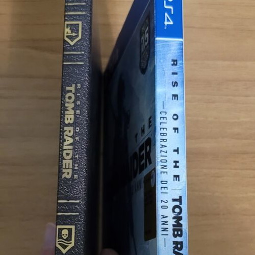 Rise of The Tomb Raider 20 Year Celebration PS4 game limited edition