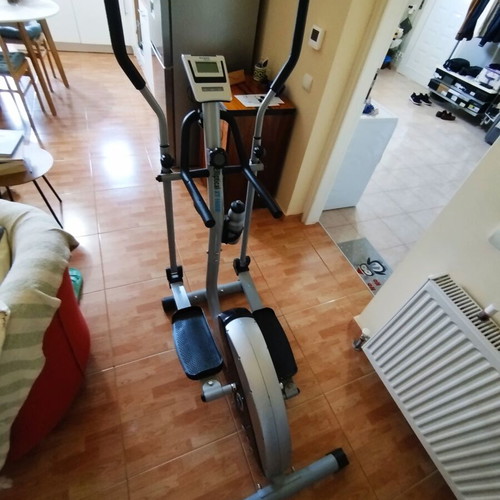 Elliptical trainer heavy-duty with large flywheel like new