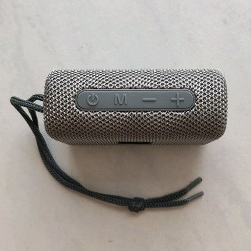 Bluetooth USB speaker new with FM radio and 500 mAh battery