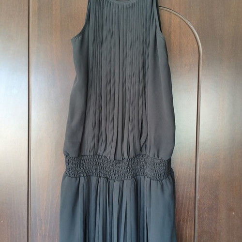 JLO Black Pleated Midi Dress Small like new