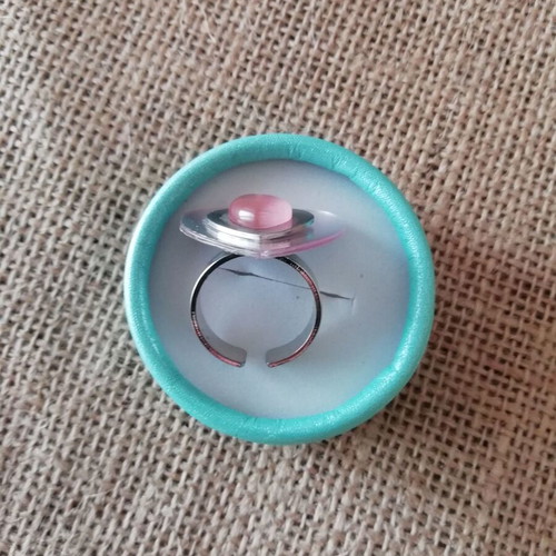 Ring with pink resin heart solitaire new
