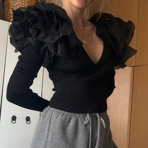 Blouse size M black like new