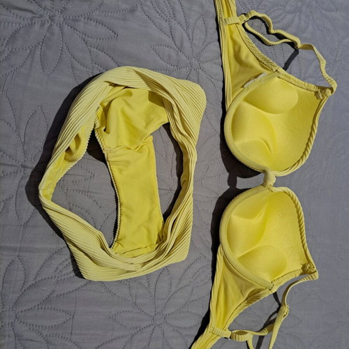 Yellow ribbed bikini set, balconette bra with padding, size S like new