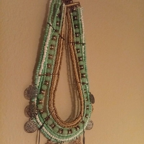 Necklace like new