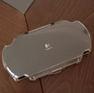 Σκληρή θήκη Logitech για PSP sony