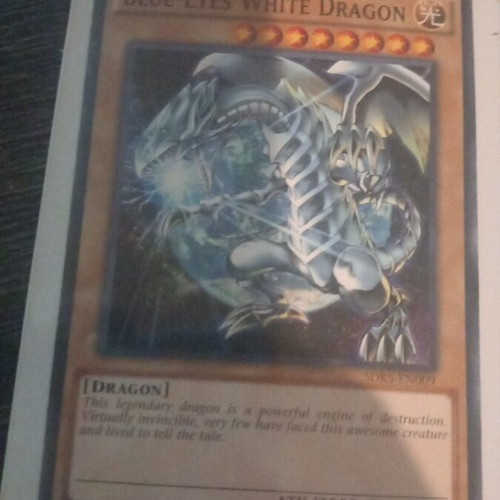 Blue Eyes White Dragon SDKS-EN009 Yu-Gi-Oh! card