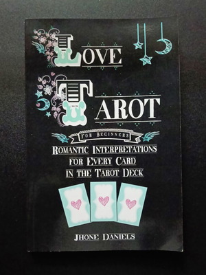 Book Love Tarot for Beginners like new, English