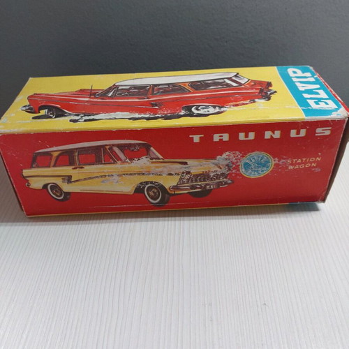 Ford Trunus Station Wagon wind-up toy car Elvip Toys new