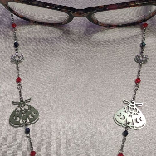 Handmade glasses chain with gothic elements and glass beads new