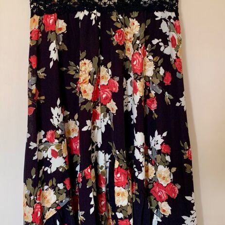 Women's dress like new with floral pattern size M
