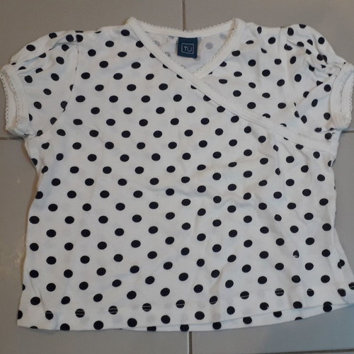 TU t-shirt used for 12-18 months