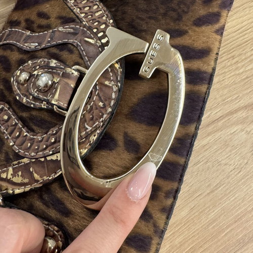 Guess vintage handbag like new, pink and gold