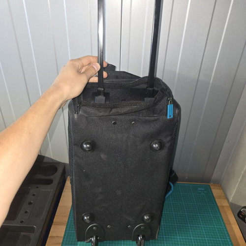 Gross tool bag like new with wheels