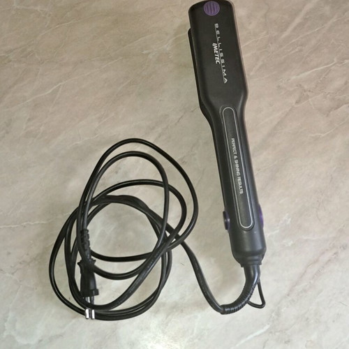Belissima hair straightener used with wide ceramic plates