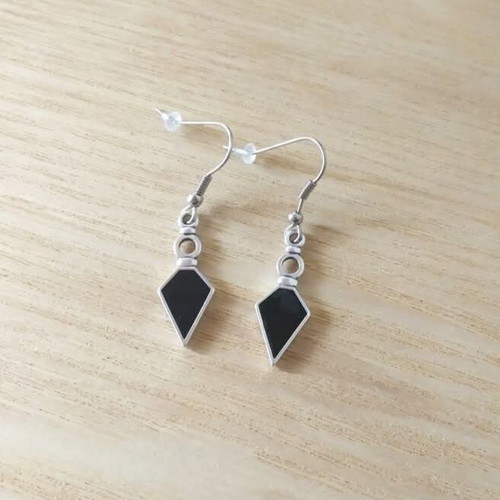 Boho earrings new with metal detail and steel hook