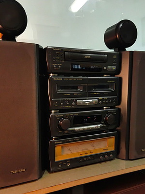 Technics SC-CA1080 / CA1060 Vintage Hi-Fi Component System used with speakers