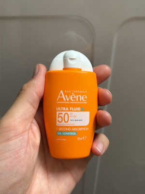 Avene Ultra Fluid SPF50 Oil Control New
