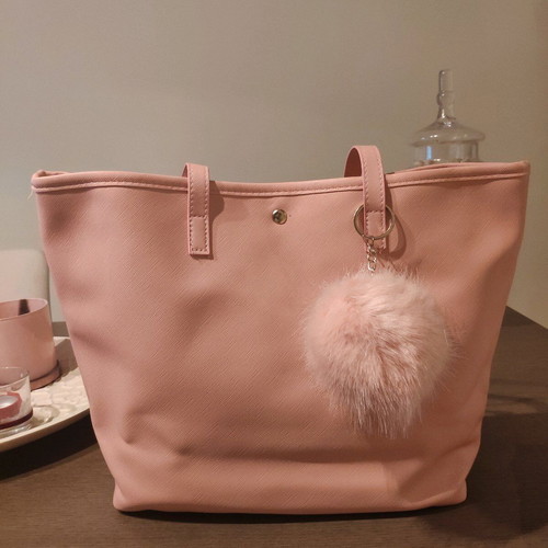 Leather shoulder bag pink new, medium size