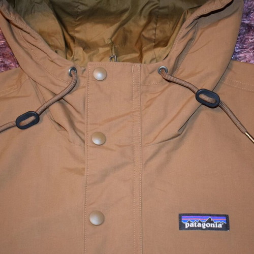 Patagonia men jacket size M like new, brown