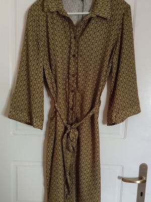 Helmi semizie new, green with detachable belt and 3/4 sleeve