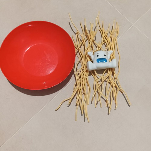 Yeti In My Spaghetti board game used