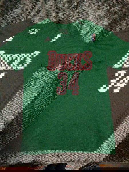 T-shirt Milwuakee Buck Antetokounmpo, size M