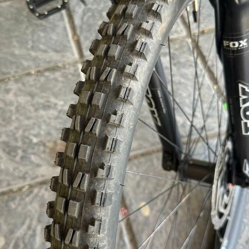Cube Analog mountain bike like new with FOX suspension and tubeless tyres