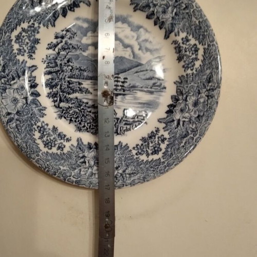 Porcelain wall decoration plate set
