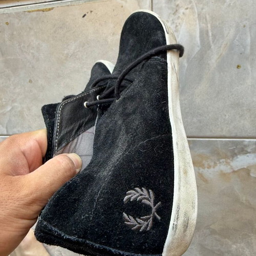Fred Perry Suede Men's Shoes size EU 42 like new, black