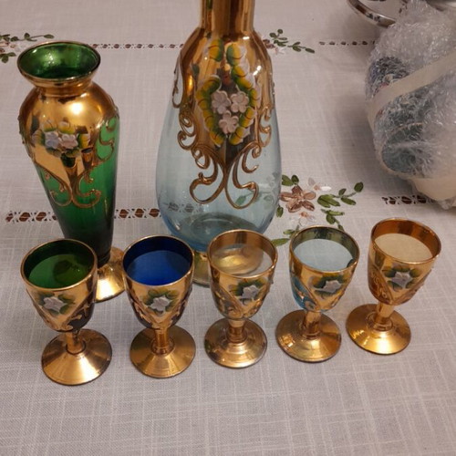 Liqueur set used, 6 pieces with carafe, glasses and green vase