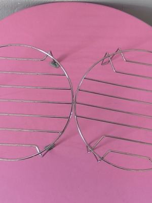 Microwave oven racks like new, set of 2 pieces