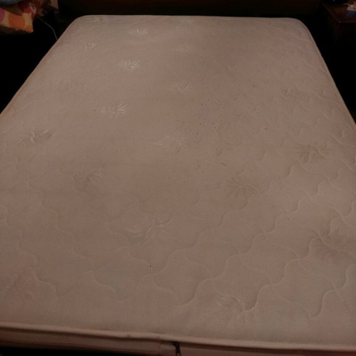 IKEA double bed like new, dimensions 2.16x1.62 m with mattress