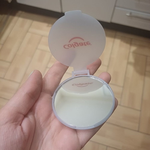 Colgate Compact Mirror new