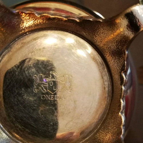 Oneida silver-plated tea set like new